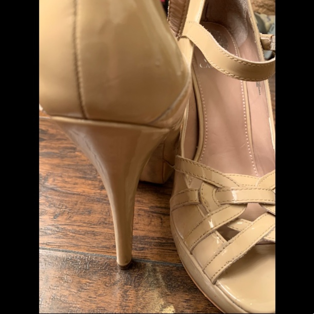 🚨SOLD ON FB🚨Vince Camuto Nude Beige Cream Heel - Picture 3 of 7